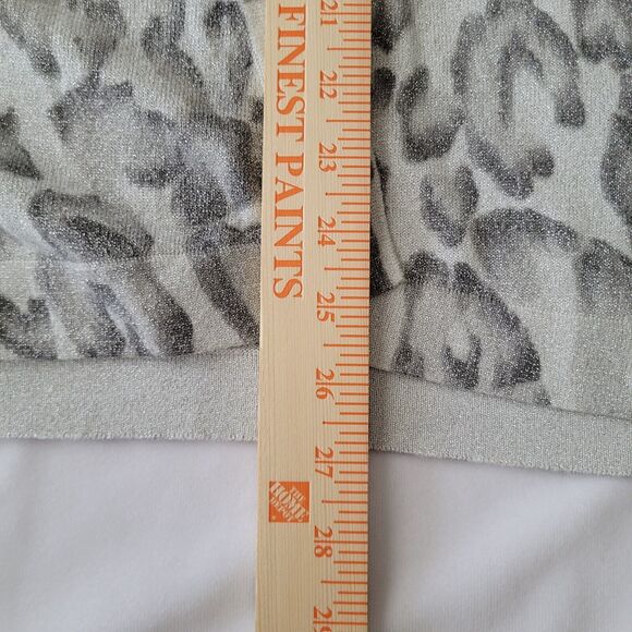 Chicos Womens Cardigan Sweater Size XL Silver Metallic Leopard Print Open Front - Picture 10 of 10